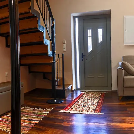 公寓 Teacher's House Traditional Maisonette Luxurious Renovated Near And Center 干尼亞